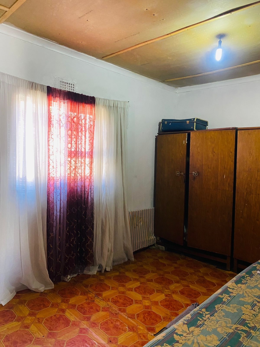 3 Bedroom Property for Sale in Mandela Park Western Cape